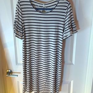 Soft & stretchy navy blue & white flowy dress, size S